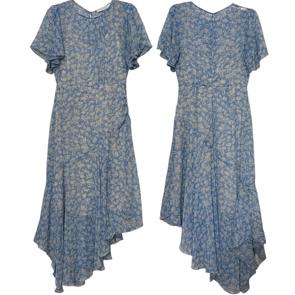 Astr Dresses & Skirts - ASTR the label Flutter Sleeve Dress in Blue Floral Size Large